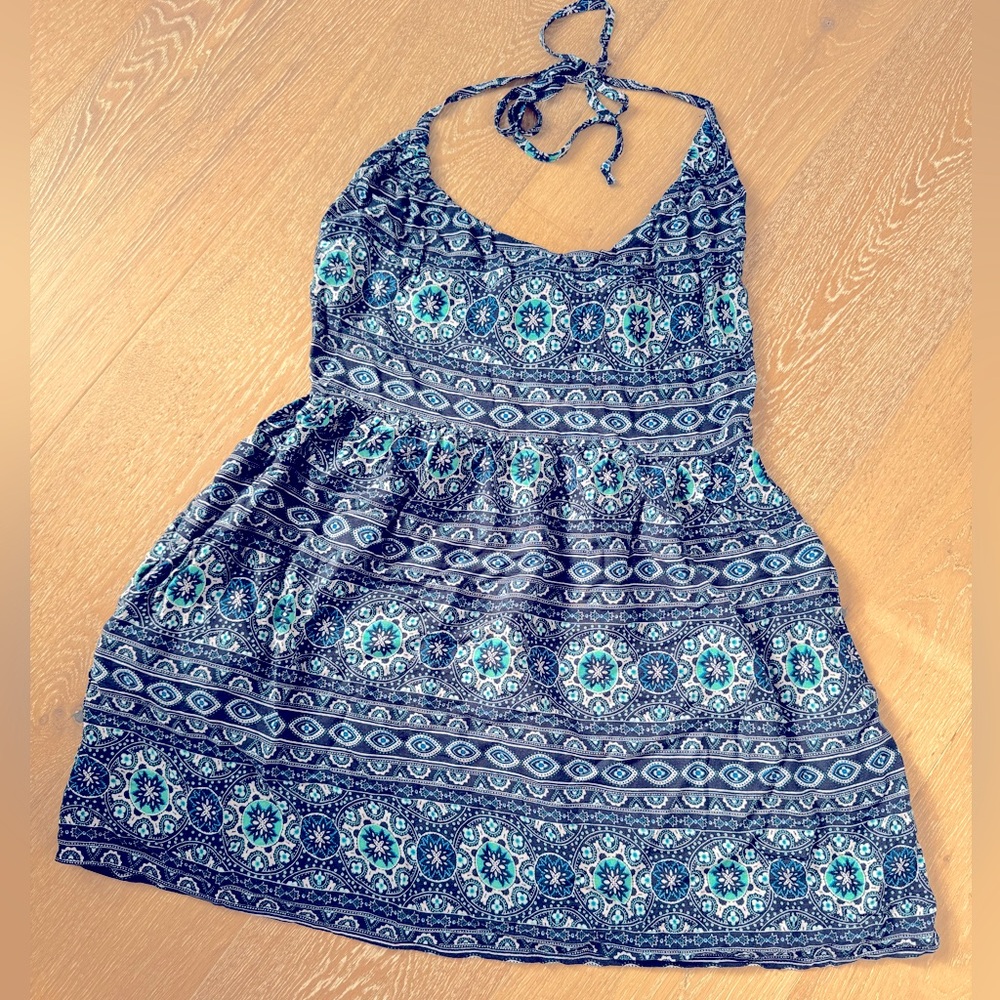 Mimi Chica. *NEW* Size S. Bathing suit cover. Halter neck tie. 2 side pockets.